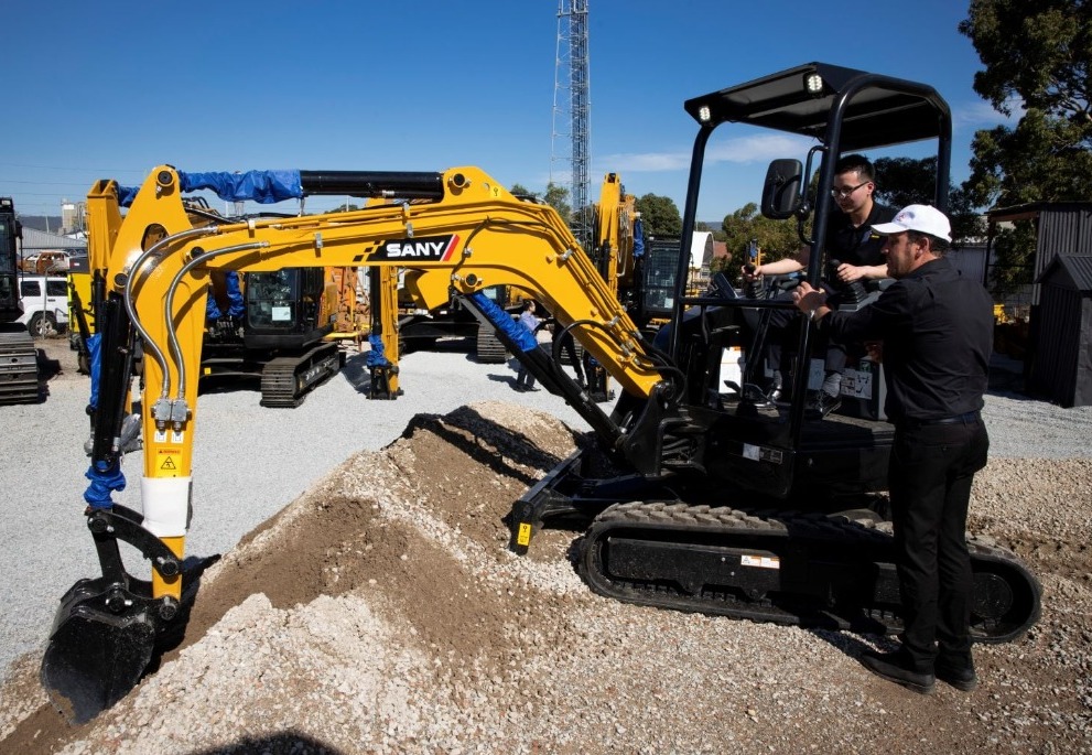 What to Consider When Buying an Excavator 