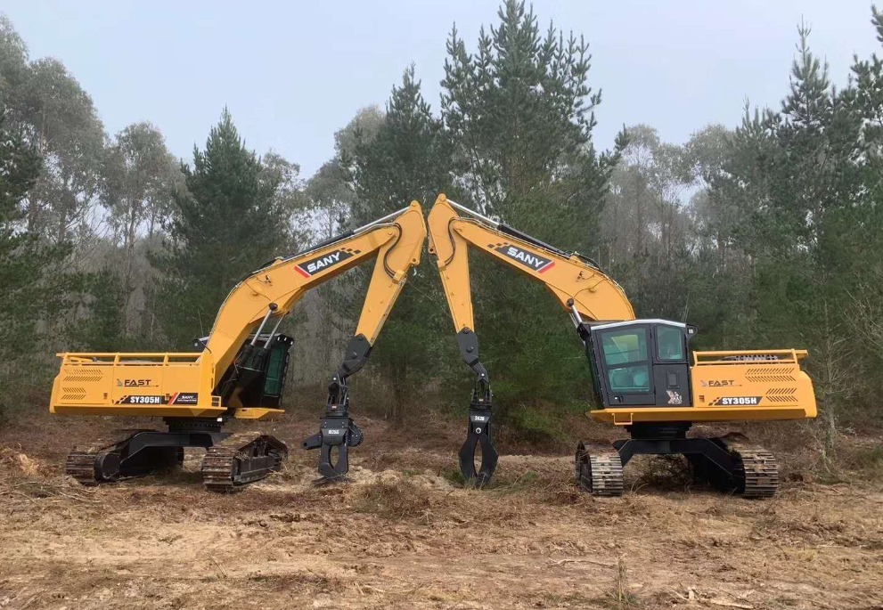 Shaw’s Wire Ropes Ltd. Cambridge New Zealand take delivery of our SY205H modified for Forestry